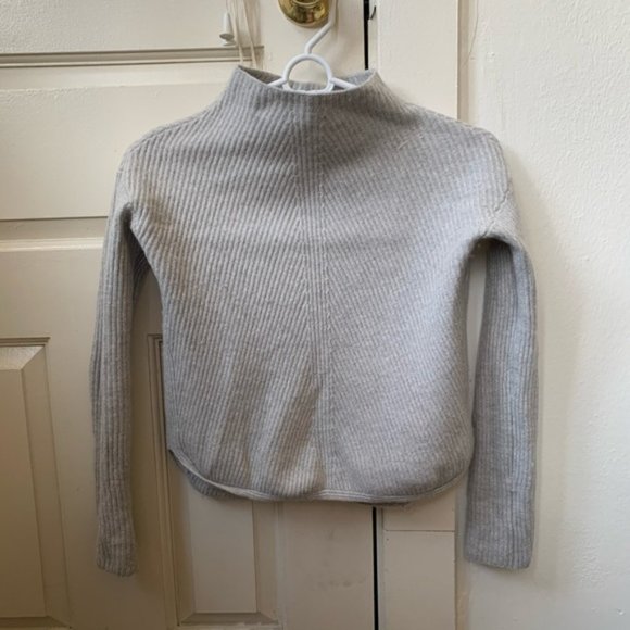 Aritzia Babaton Chalmers Sweater - Picture 2 of 2